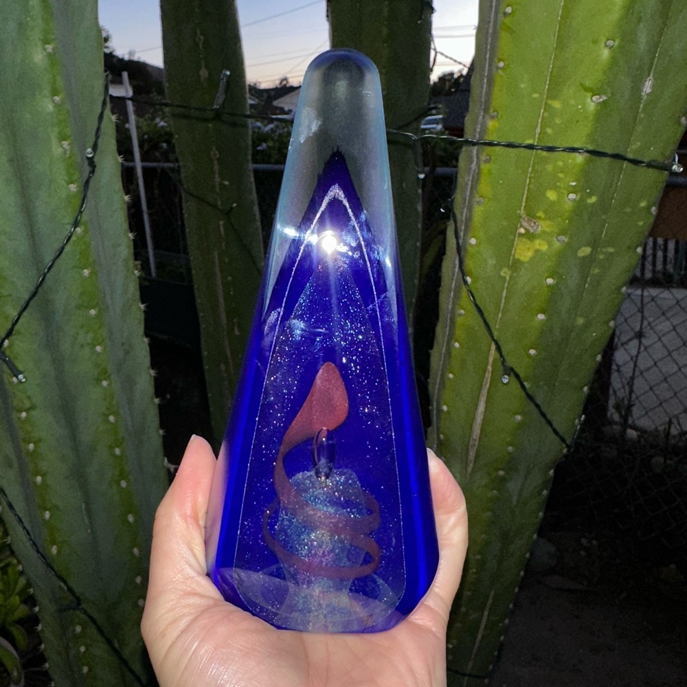 Stuart Abelman Iridescent Blue Pyramid Obelisk Paperweight Art Glass